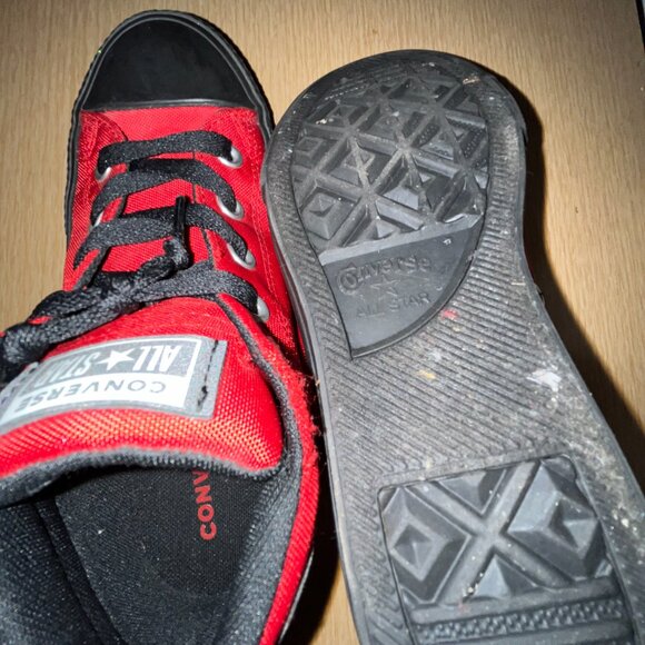 EUC CTAS Converse  Street Mid Red / Black 658595F (Jr. 3) KICKS - Picture 6 of 6